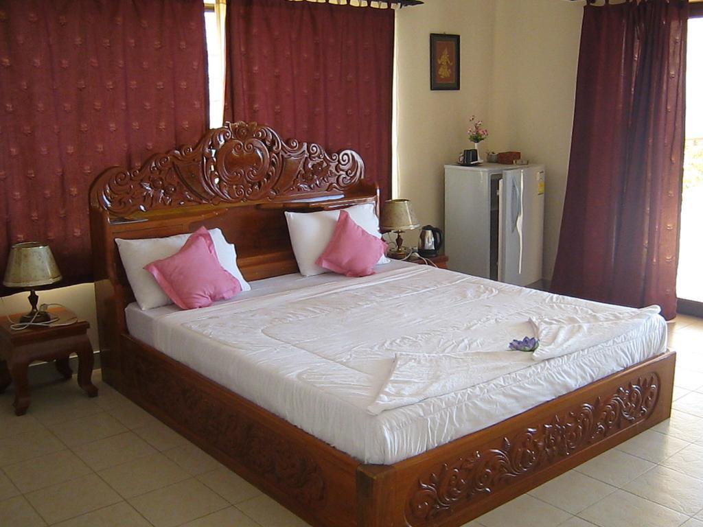 Golden Rooster Hotel Sihanoukville Zimmer foto