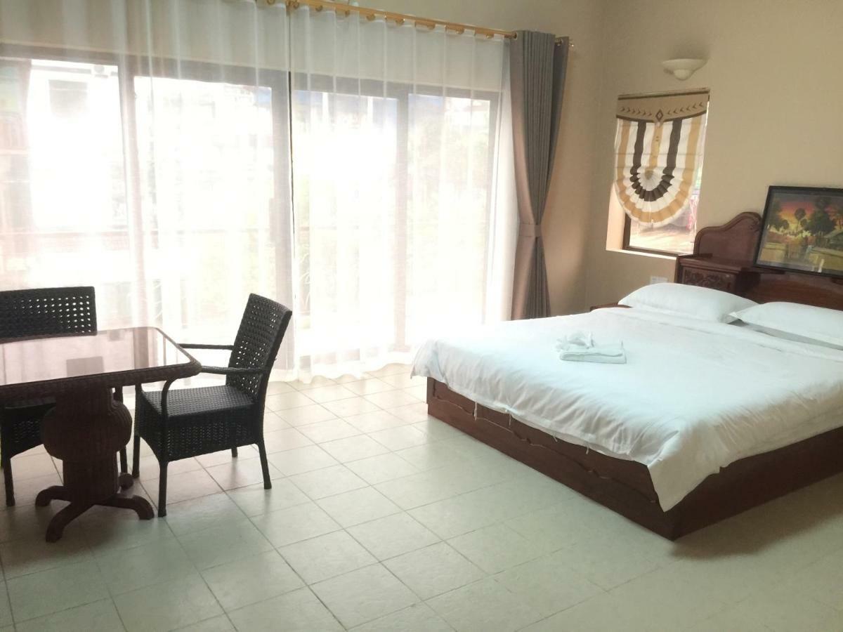 Golden Rooster Hotel Sihanoukville Exterior foto